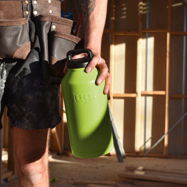 2L water bottle - Pine Lime dug