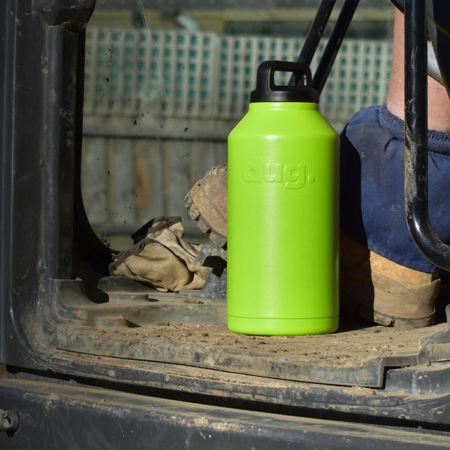 2L water bottle - Pine Lime dug
